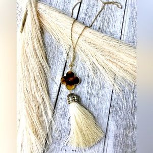 Tortoiseshell Clover Pendant & Tassel Necklace NWT